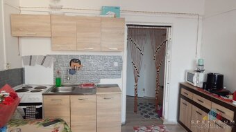 SPEKTRUM REALITY- Na PREDAJ garsónka, 23 m2 s loggiou, okres - 3
