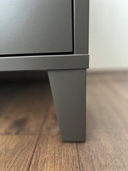 Predám kvalitnú skriňu Ikea - 3