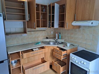Kuchynská Linka - 3