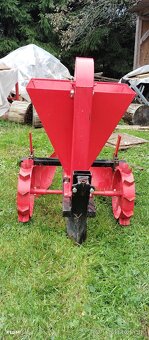 Sadzač zemiakov - 3