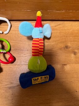 Babika s hrkanim a piskavi plysak - 3