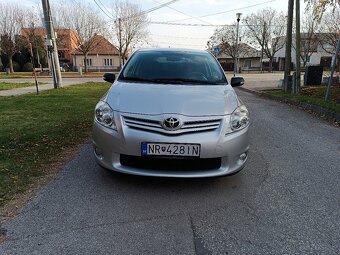 Toyota Auris 1,33 Benzín-67500 km - 3