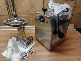 Predam NOVY profi mlynček na mäso SXC8 - 3