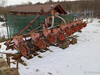 Sedačka na kukuricu - 3