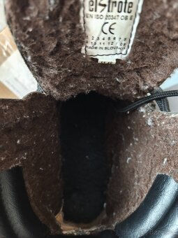 Predám kožené topánky č 46 - 3