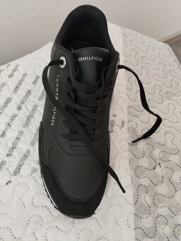 Predám botasky Tommy Hilfiger - 3