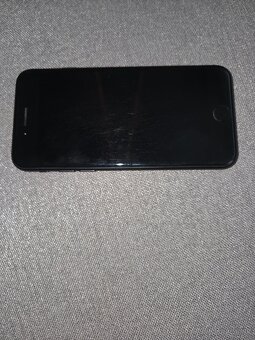 Iphone 7 čierny používaný plne funkčný 32g - 3