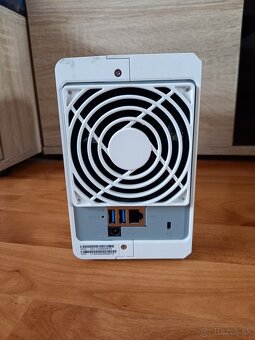 Predám Synology NAS DS216j + 2x1GB HDD - 3