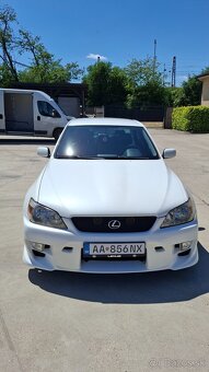 Lexus IS200 - 3