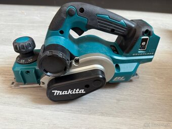Makita Aku hoblík LXT DKP181Z - 3