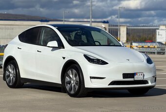 Tesla Model Y Long Range Dual Motor 4x4 + Ťažné zariadenie - 3
