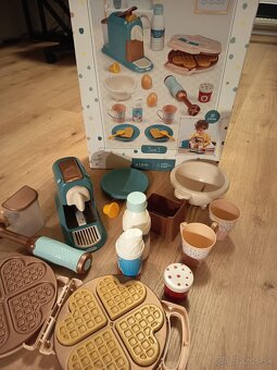 Kávovar s waflovačom a príslušenstvo - 3