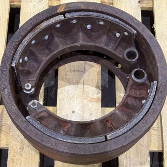 Predná náprava Tatra 148 po dieloch - 3