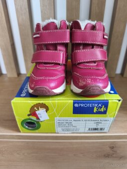 Dievčenské čižmičky ,20 - 3