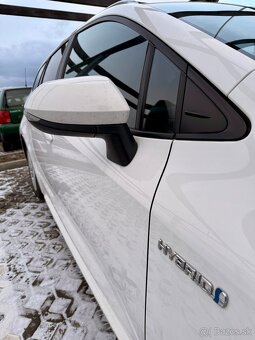 Toyota Corolla Combi 2.0 Hybrid (2019) - 3