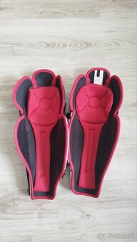 Hokejové chrániče - 3