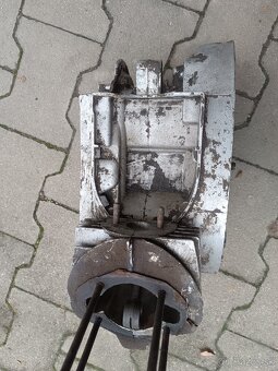 Jawa ČZ 175 motor - 3