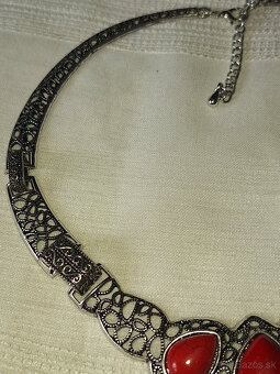 NÁHRDELNÍK - 3