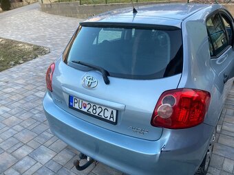 Toyota auris - 3