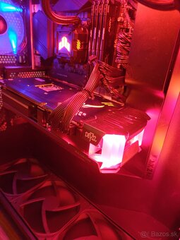 RX 6800 XT 16 GB Red Devil - 3