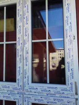 Predám biele štvokridlové plastove okno 103 x 207 dvojsklo - 3