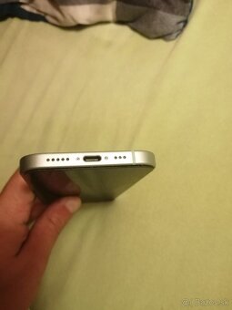 Predám IPhone 15 128GB - 3