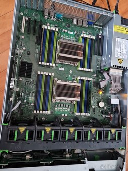 Server Fujitsu Primergy RX300 S7 Ponúkam - 3