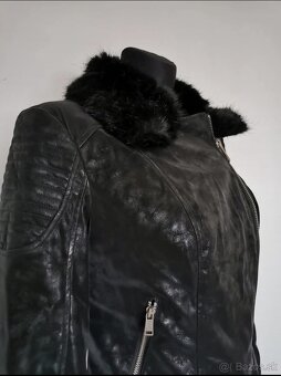 Guess bunda - 3