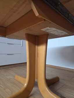 Rozkládací masívny jedálenský stôl - 3