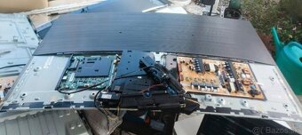 Samsung UE55KS9000 zakrivený Smart 4K diely - 3