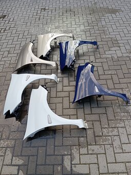 Predám predny blatník na Renault Thalia rok výroby 2011 - 3