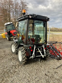 Malotraktor AGT 1060 Turbo + kabina otočné pracoviště, 56 HP - 3