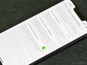 iPhone 14 128GB 93% batéria - 3