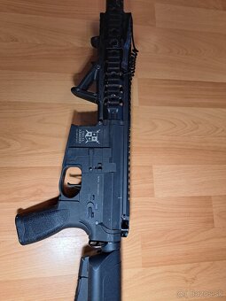 Predám airsoft zbraň M4 AR15 - 3