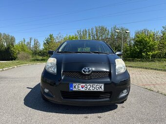 Predám Toyota Yaris 1,33 VVT-i / top stav - 3