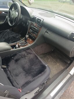 Mercedes c220 - 3
