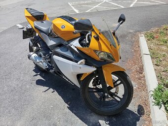 Yamaha YZF R 125 - 3
