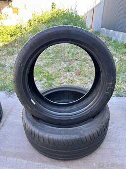 Dobrý deň, predám pneumatiky Značka: MICHELIN Rozmer: 215/45 - 3