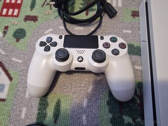 Ps4 biela - 3