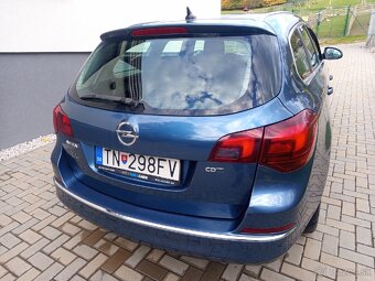 Opel Astra J combi - 3