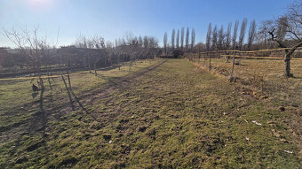 Pozemok v obci Tlmače na Starej ul. o výmere 1616 m2 - 3