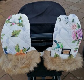 Bjallra fusak a rukavice Rose garden - 3