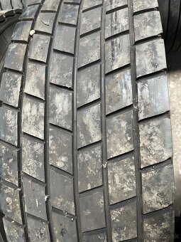 Predám 315/80R22,5 - 3