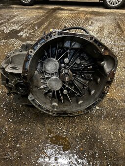 Prevodovka 2.0 m9r Renault trafic - 3