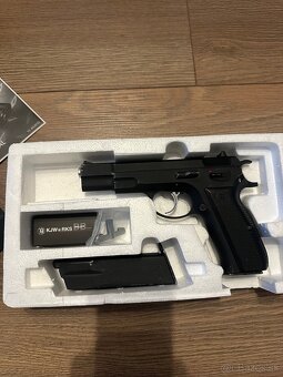 KJW KP-09 GBB airsoft - 3