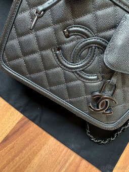 Kožená kabelka Chanel Vanity Taška - 3