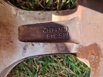 Elektróny Suzuki swift 14" - 3