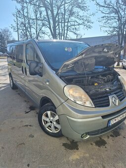 Predám Renault Trafic rok 2013. 2liter 84kw s chipom 9miestn - 3