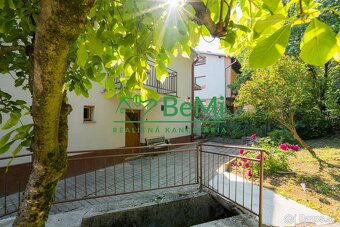 Rodinný dom s veľkým pozemkom v blízkosti centra-Banská Byst - 3