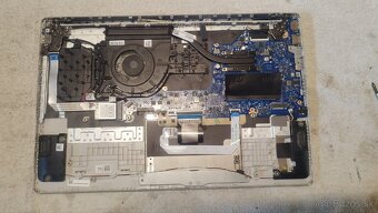 Rozpredám diely na notebook HP 250 G10 - 3